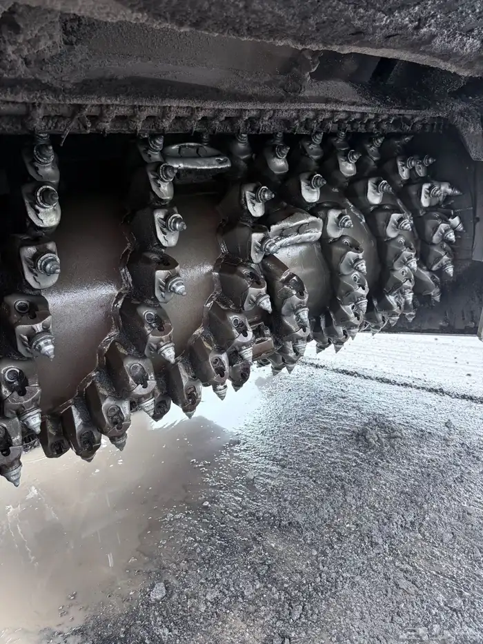 قاشطه اسفلت 2 متر Wirtgen W2000 3