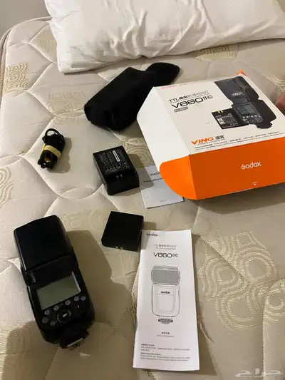 كاميرا Canon 6D marak l حالتها مستعمله مع فلاش 860 vll index
