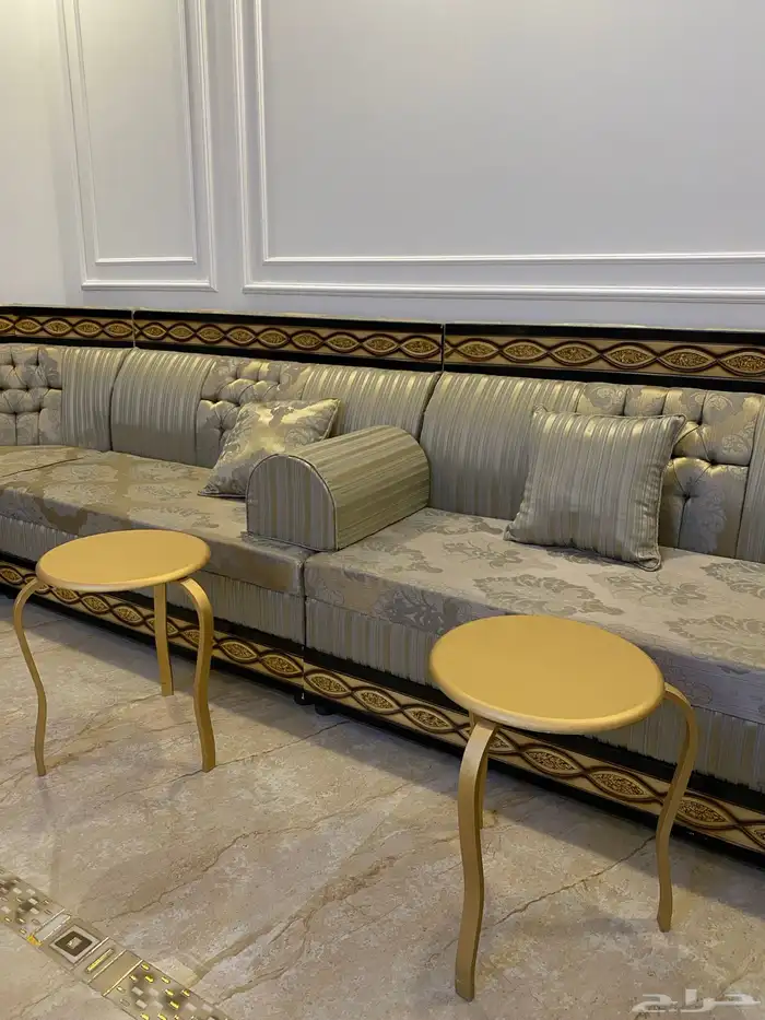 كنب كبير 7 ونص في 4 ونص   نظيف وزين 1