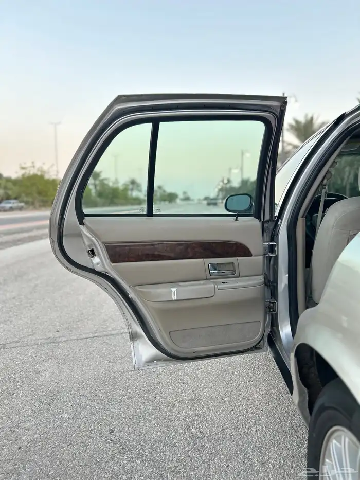 فورد ماركيز 2010 سعودي 10