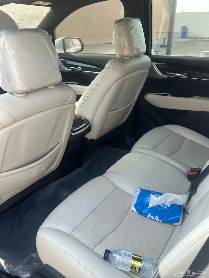 كاديلاك XT6 3
