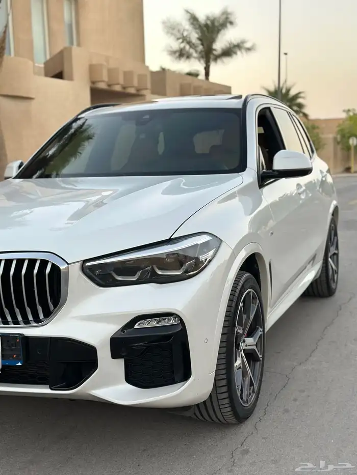 بي ام X5 موديل 2022 بحاله الوكاله ماشي 85 صيانات وكاله 3