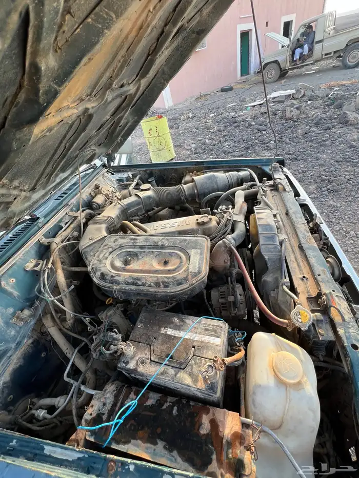 جيب نيسان 18