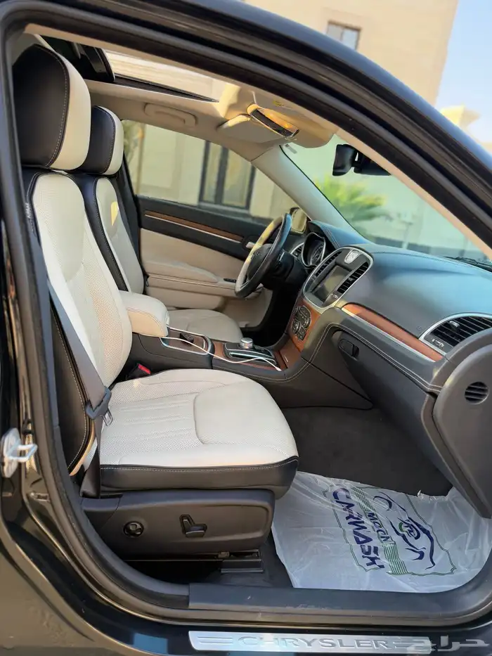 كرايزلر C300 موديل 2015 20