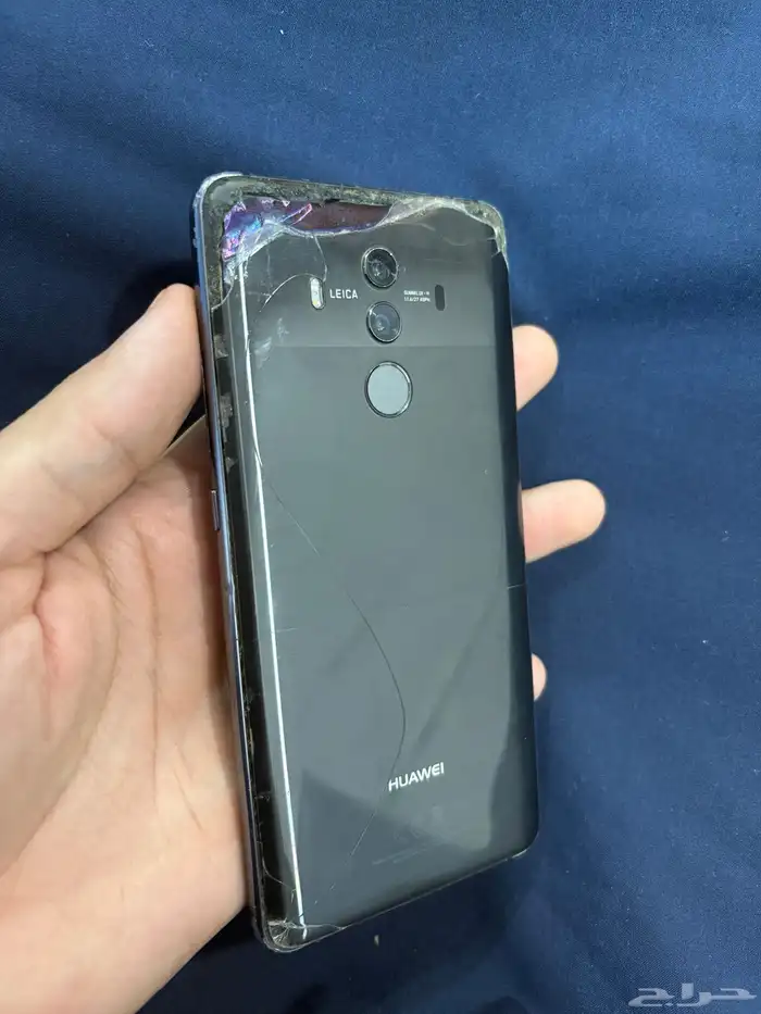 آيفون 11 وهواوي 5