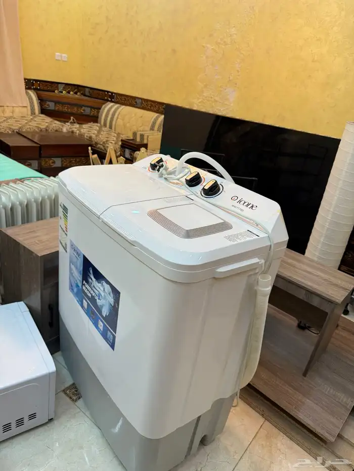 اثاث جديد شاشة وسرير واجهزة إلكترونية العلا 3