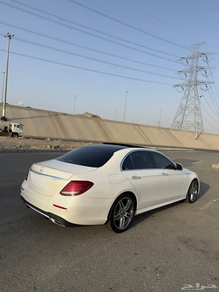 مرسيدس E300 2018 فل كامل 3