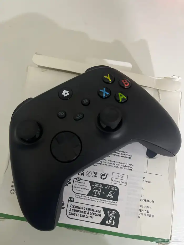 قير إكس بوكس نضيفه ومافيها ولا خراب نضيفه معا شاحنها وكل شي 2