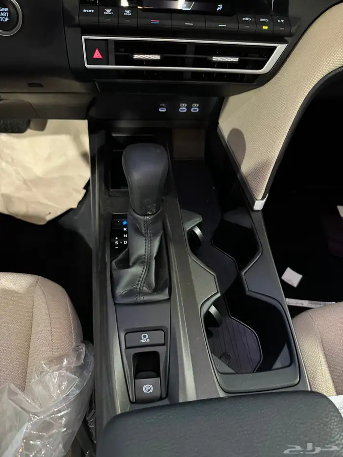 تويوتا كامري 2025 أنوار نهارية LED حساسات أمامية وخلفية 11