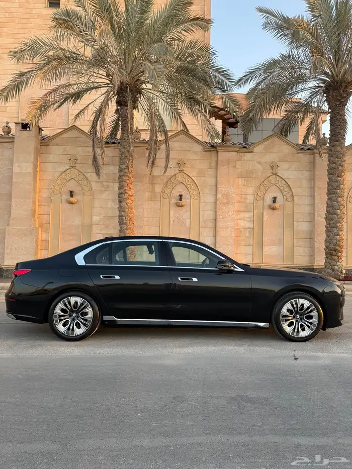 بي ام دبليو 735Li فل كامل ناغي 2023 على الضمان بسعر مناسب 4