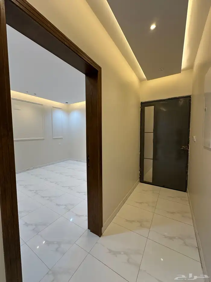 للبيع شقه ارضيه بحوش وبايكه سياره بشمال الخميس550الف 8