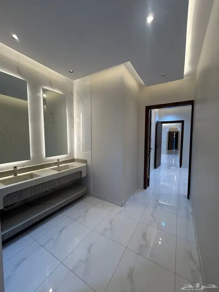 للبيع شقة دور ارضي بحوش وسيع شمال الخميس 4