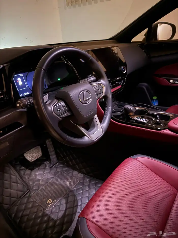 لكزس NX 2022 بنزين 3