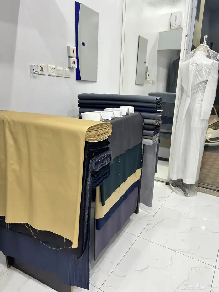خياط رجالي لتقبيل 1