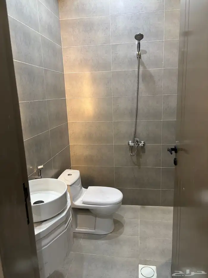 للبيع شقق تمليك ارضي 6 غرف بمدخل سياره ب 500 ألف 18