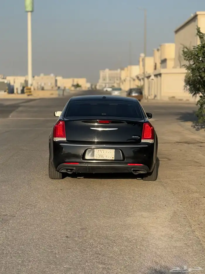 كرايزلر C300 موديل 2015 3