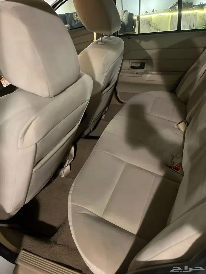 فورد كراون فكتوريا سعودي 2011 13