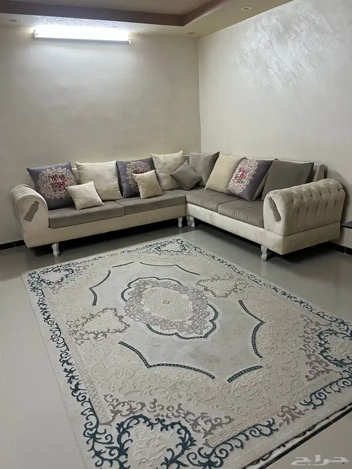 كنب صاله مع زوليه مع طاولات خدمه 1