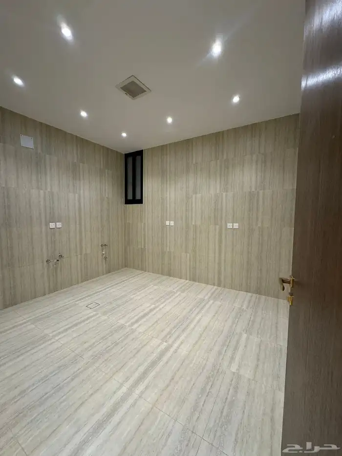 للبيع تاون هاوس مستقل مدخل سيارة وسطح تصميم كلاسيكي 8