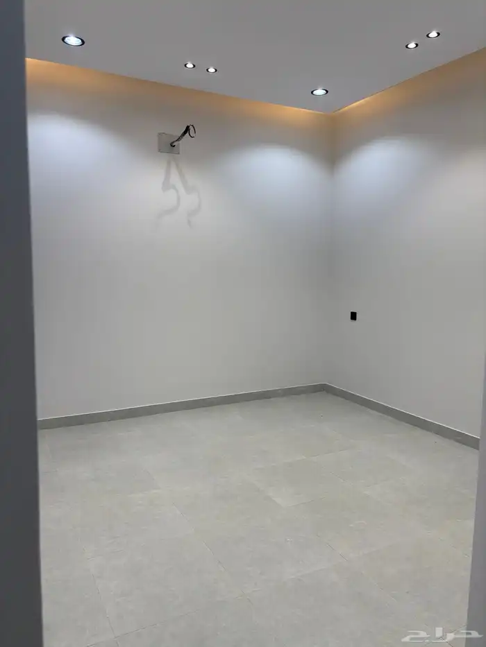 للبيع شقق تمليك ارضي 6 غرف بمدخل سياره ب 500 ألف 19