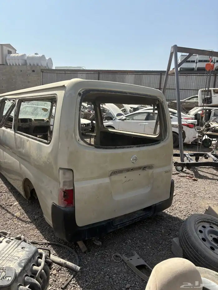 باص نيسان اورفان 2008 0