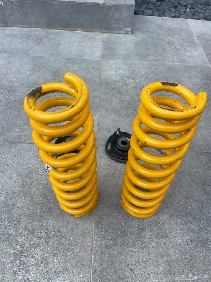 يايات أسترالية أمامية لون أصفر بحالة ممتازة 1