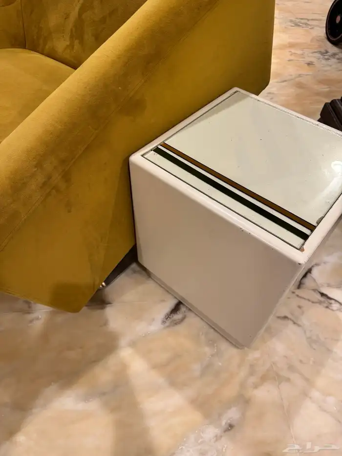 كنب استخدام حشمه (طقم كامل مع طاولات) 2