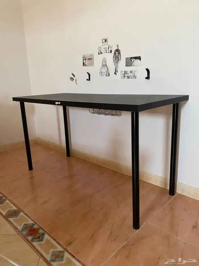 طاولة ايكيا وكرسي 2