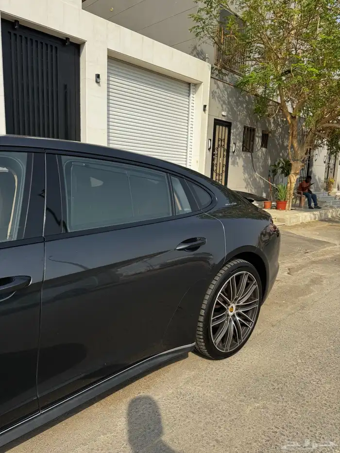 بورش باناميرا 2018 اكسلوسف 13