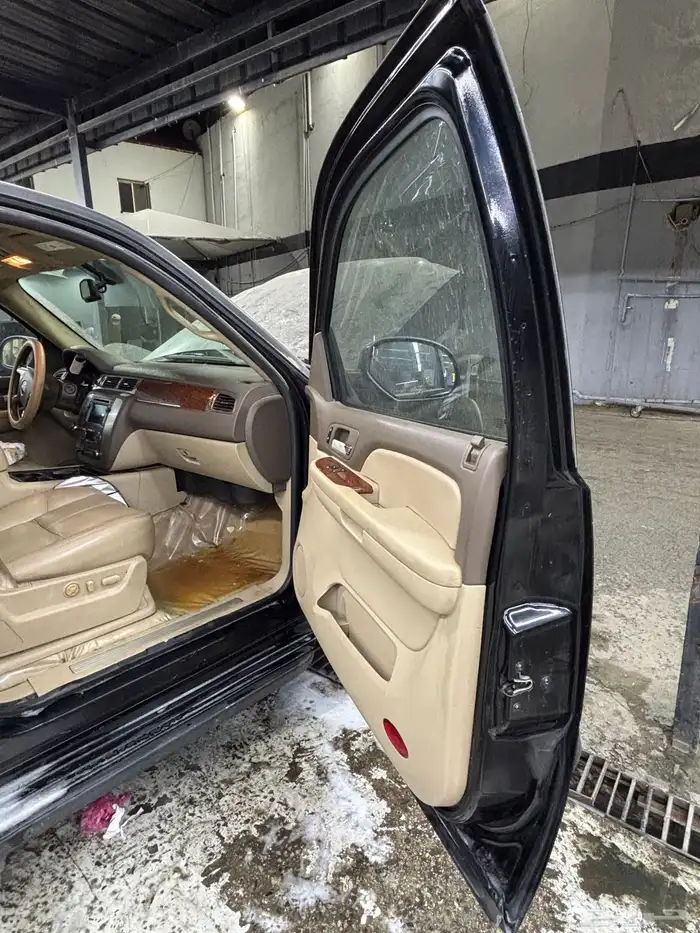 يوكن XL 2007 slt اسود بودي ومحركات بلده 10