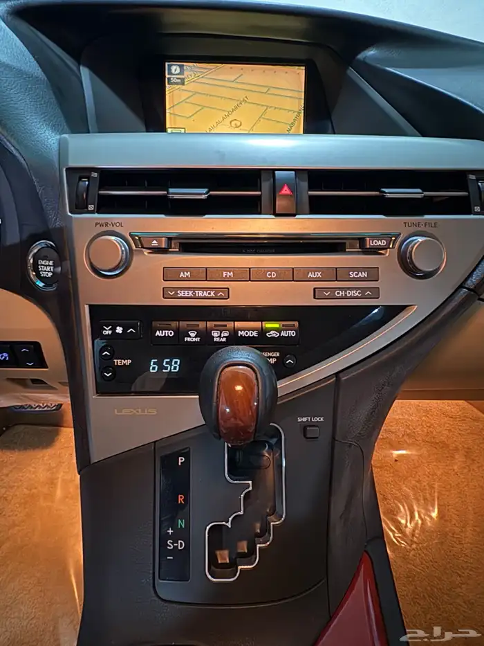 ليكزس RX 350 موديل 2011 نظيفة جدا 4