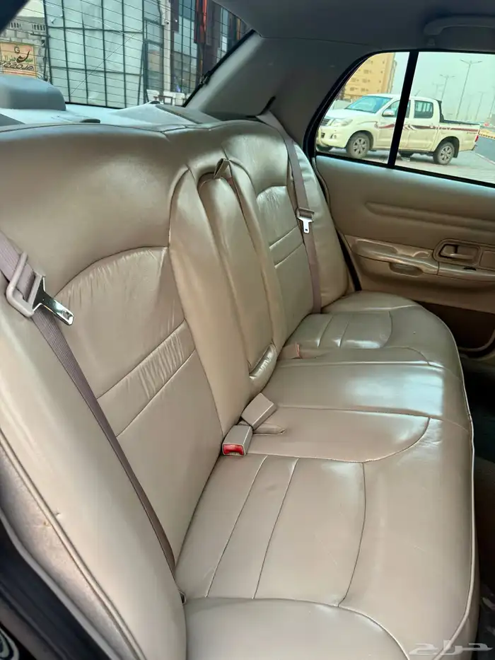 فورد كراون فكتوريا LX Sport قير أرضي موديل 2002 سعودي 35