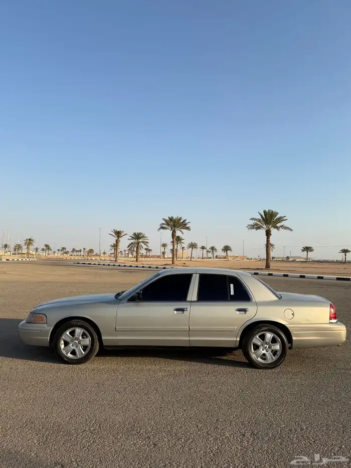فورد كراون فكتوريا 2012 مدني 5