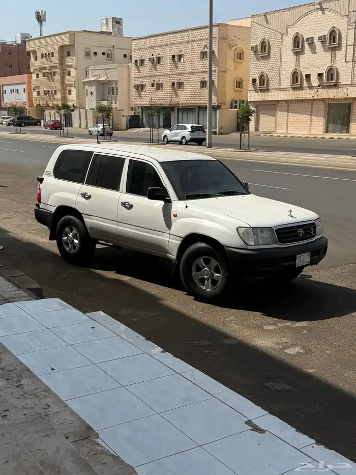 جيب لند كروزر موديل 1999 1