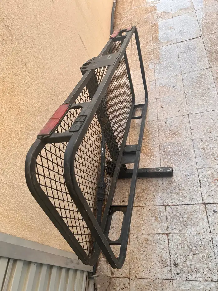 شبك حديد كبير و ثقيل لحمل الاغراض 1