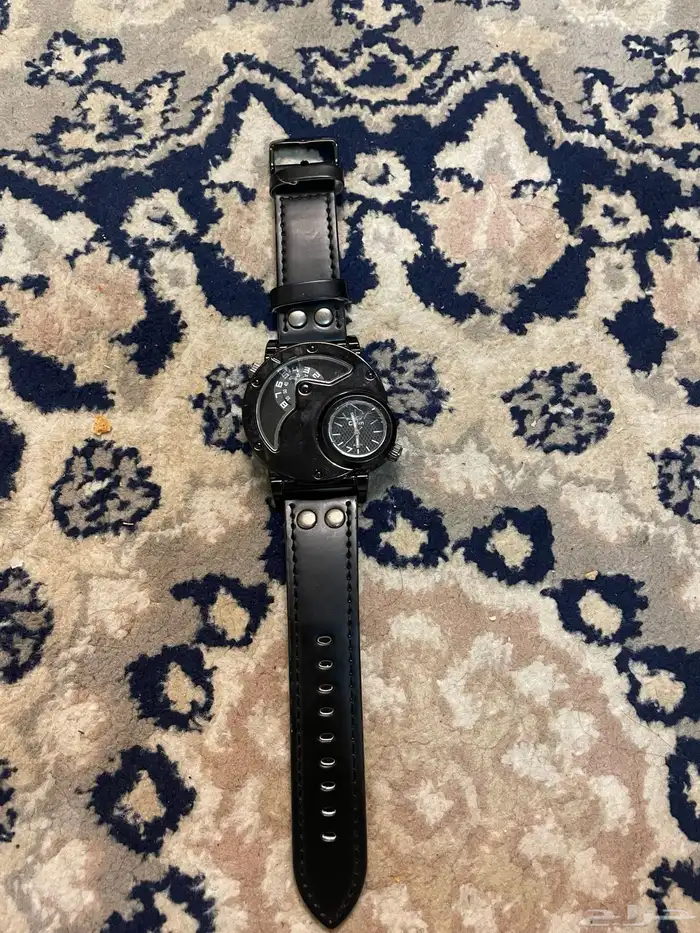 ساعة للبيع 0