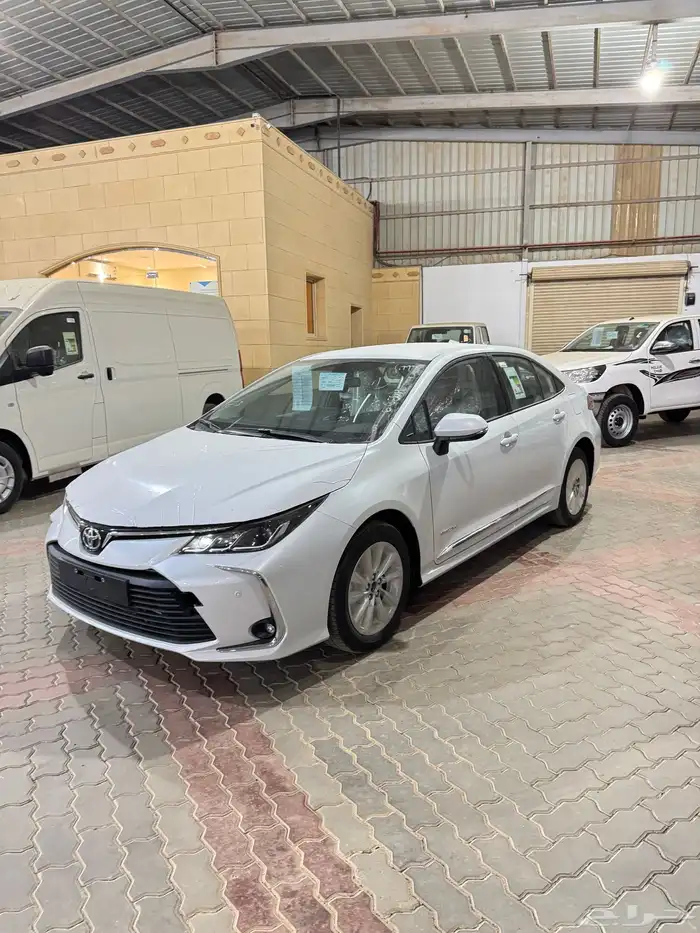 تويوتا كورلا XLI المطور جنوط بنزين 2025 0