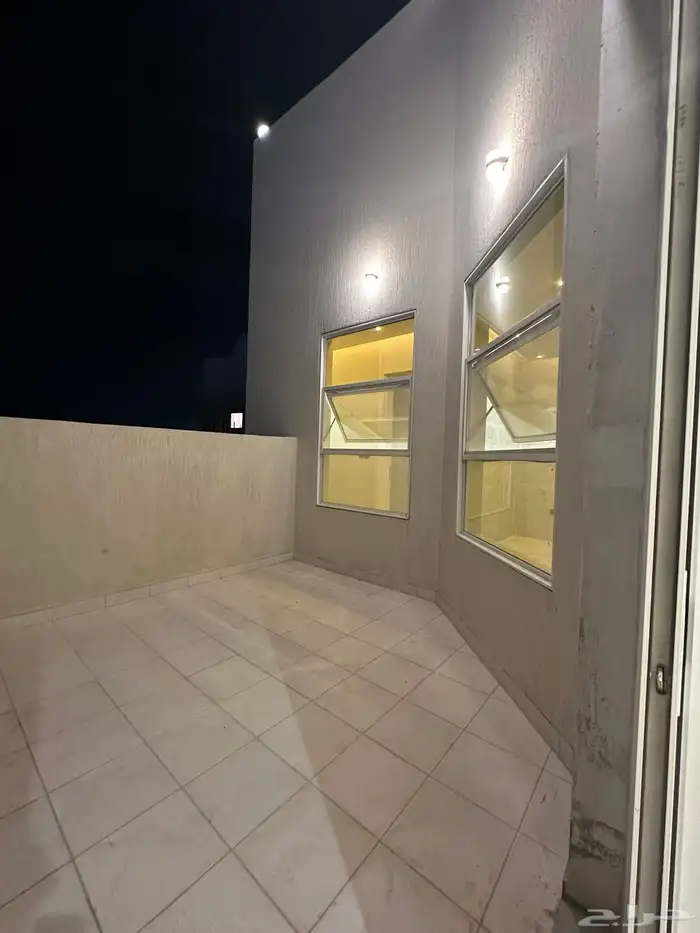 فيلا جديدة للإيجار 13