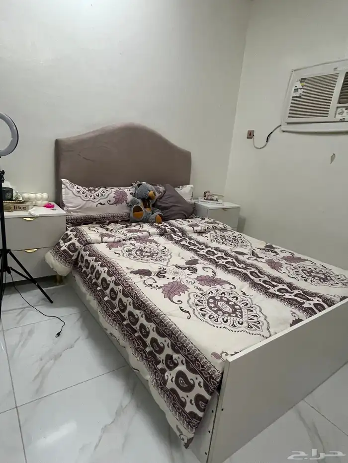 سرير مستعمل للسوم لايتواصل الا الجاد 3