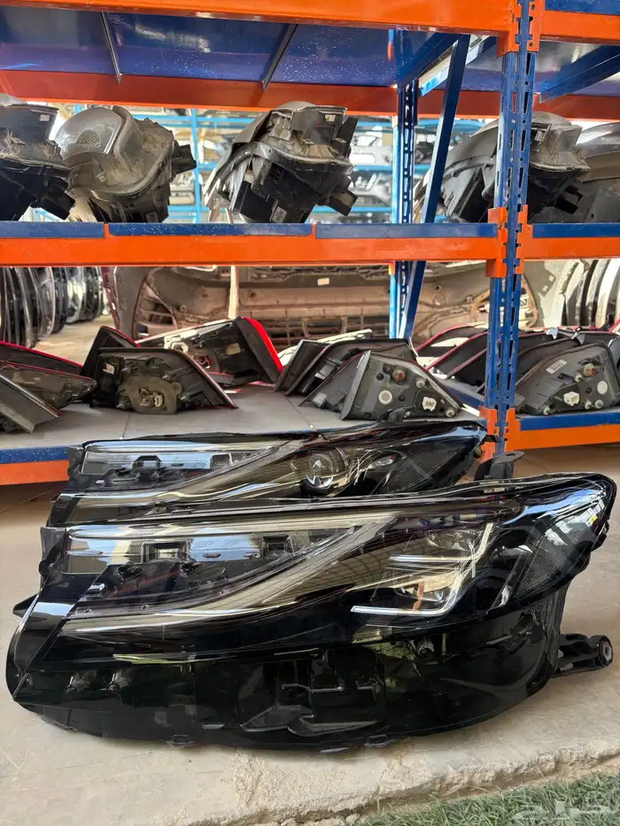 شمعات كامري 2025 يسار 7