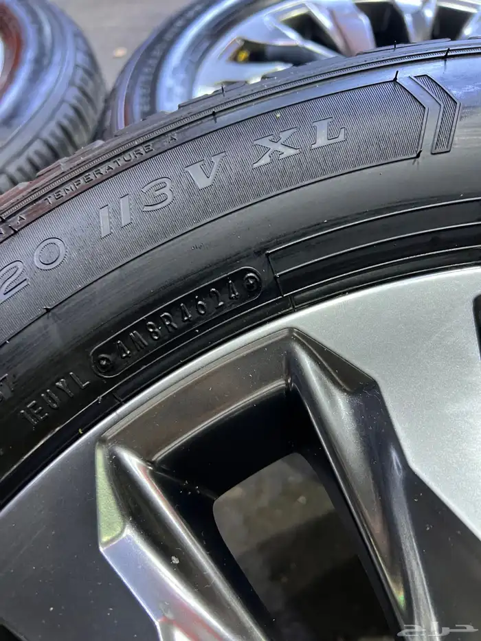 جنوط جيب لاندكروزر 2024 مع كفرات دلوب  مقاس 265.55.20 6