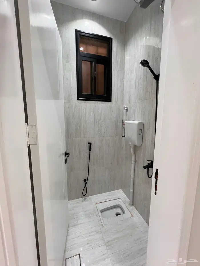 للبيع فيلا روف مع ملحق حى الراقى خميس مشيط 39