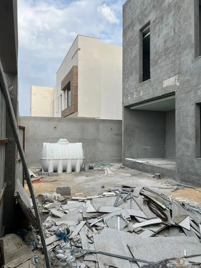 دبلوكس في دانة الرامس B 2