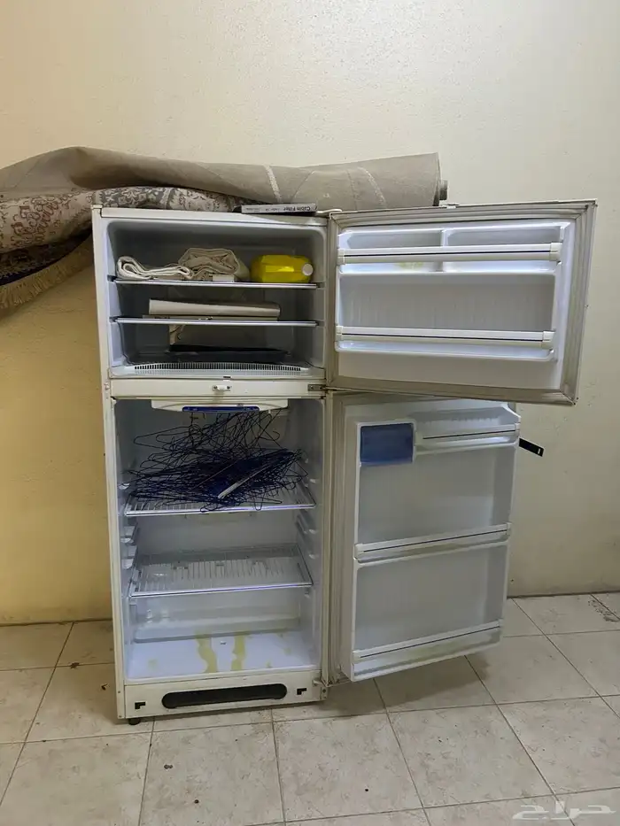 ثلاجه و كنب 5