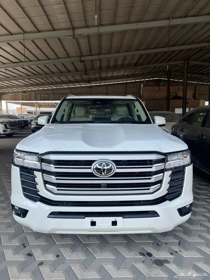 تويوتا لاند كروزر بريمي فل كامل 2025 عرض خاص للبنوك 0