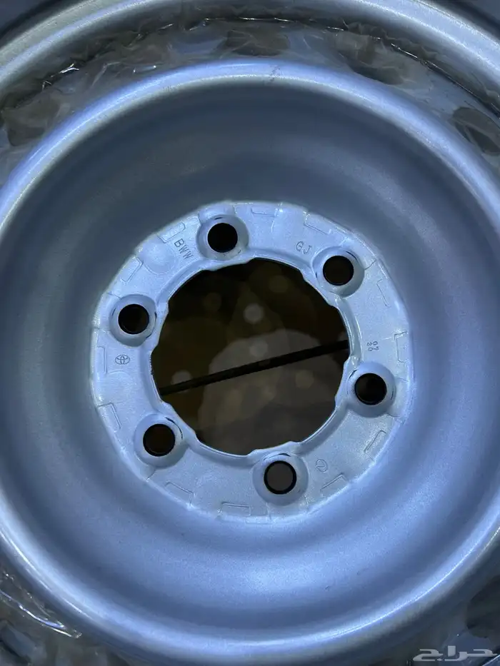 جنوط هلل اصلي وكاله مقاس 17 لاندكروزر أو بردو موديل جديد 3