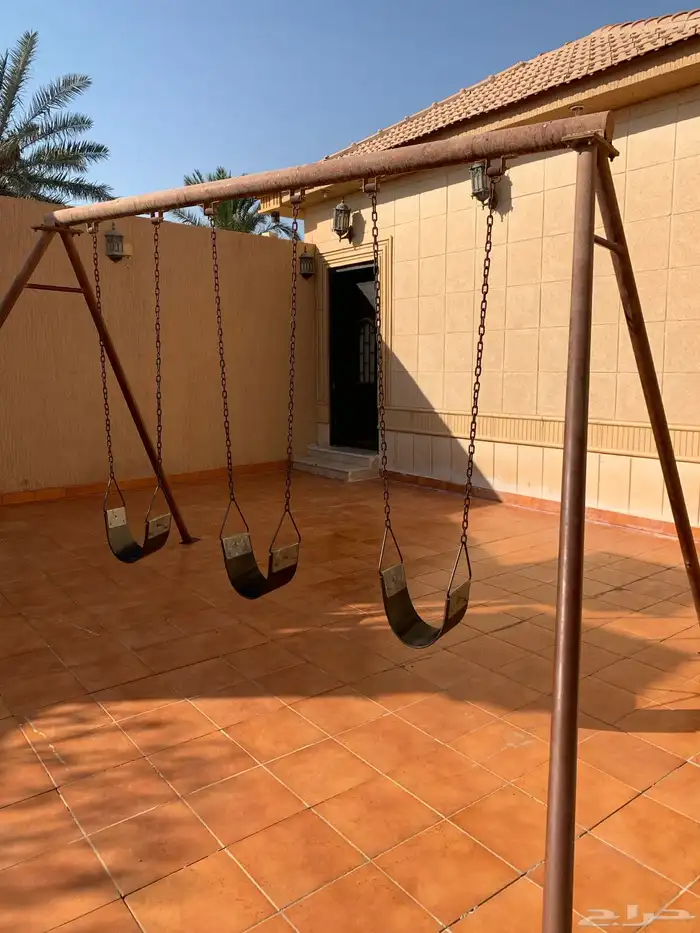 مرجيحة أطفال نظيفة جدا 6