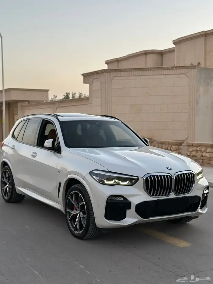 بي ام X5 موديل 2022 بحاله الوكاله ماشي 85 صيانات وكاله 33