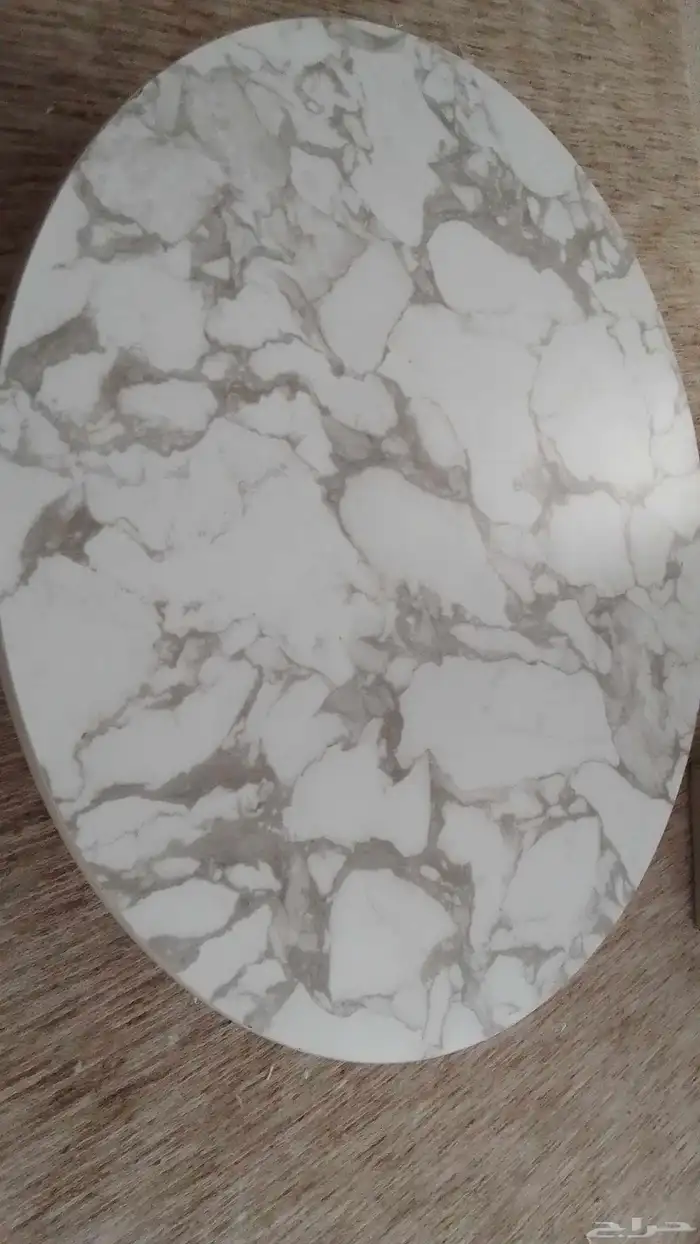 طاولة دائرية أرضية 0