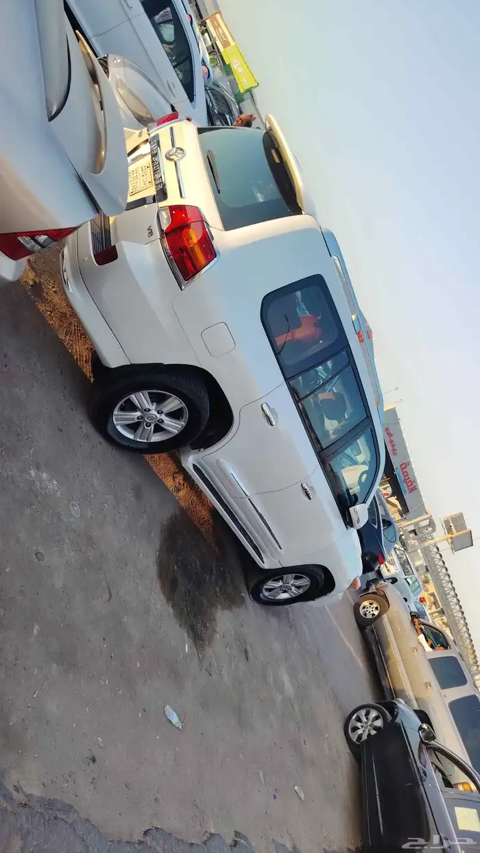 Landcruser Gxr 3 v8 used 5